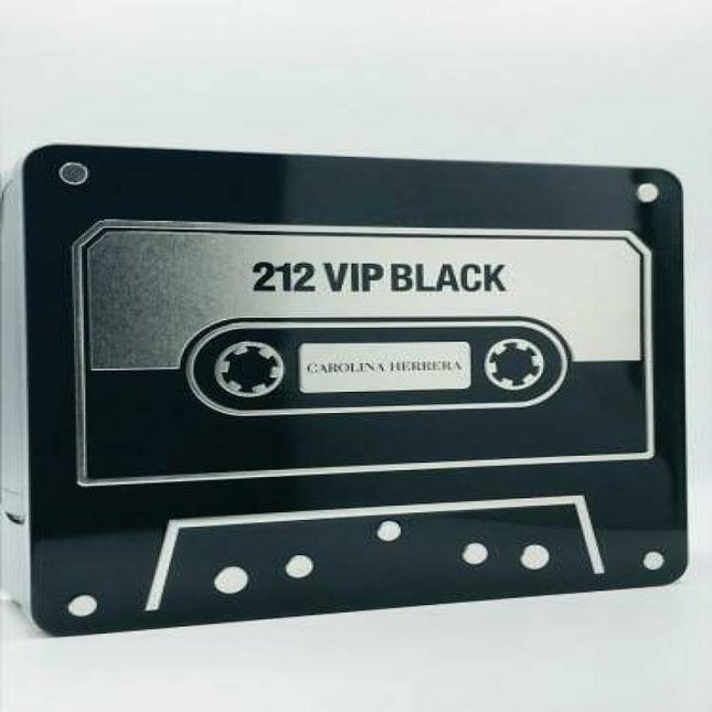 Carolina Herrera 212 Vip Black 3 Pcs Set For Men: 3.4 Edp Sp + 0.34 Edp Sp + 3.4 S/G