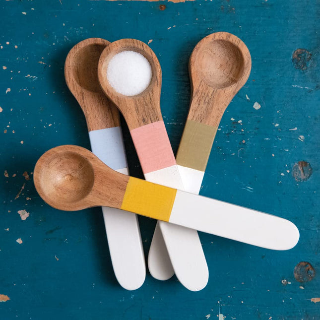 CTW Home Collection Wooden Teaspoons, 7.5-inch Height, Set of 4, Wooden, Kitchen, Kitchen Accessories