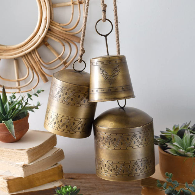 CTW Home Collection 370748 Antique Brass Bells, Set of 3