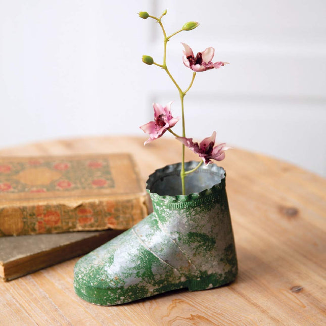 CTW Home Collection 440056 Rusty Boot Planter (1)