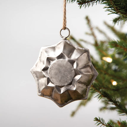 CTW Home Collection Pastry Tin Ornament, 3.5-Inc Diameter, Silver