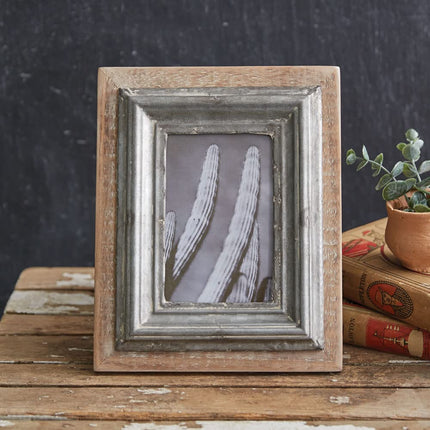 CTW Home Collection 530481 Farmhouse Photo Frame, Holds 4 x 6 inches Photo